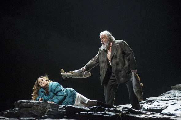 Evelyn Herlitzius, Lady Macbeth, Sir John Tomlinson, Boris T. Ismailow, Foto Mrcus Lieberenz