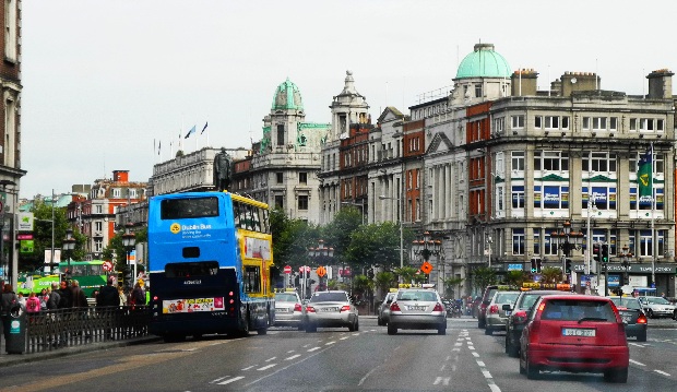 Dublin, der Verkehr rollt