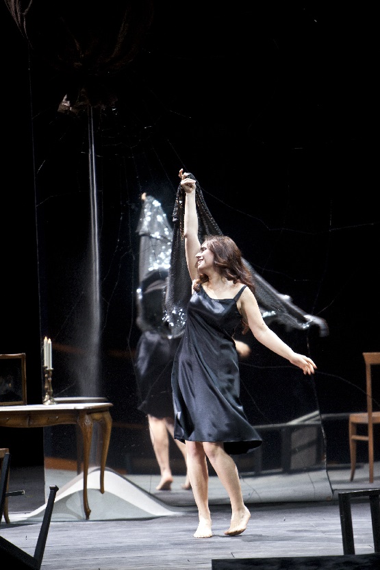 La Traviata, Sonya Yoncheva (Violetta Valéry), Foto Bernd Uhlig