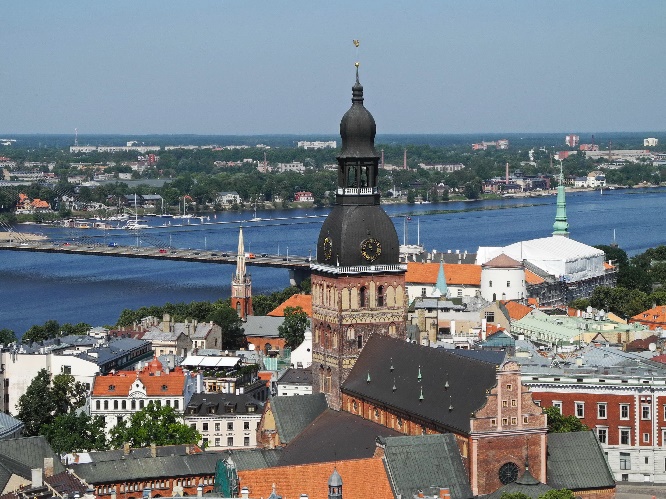 Blick von der Petrikirche auf Altstadt und Dom, Foto Ursula Wiegand