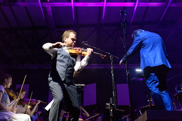 Waterworks mit Kristjan Järvi und Mikhail Simonyan, Violine, (c) BMEF - Peter Adamik