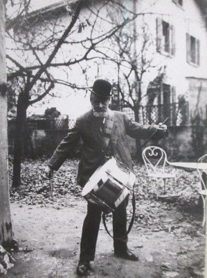 Hodler Foto mit Trommel x~1