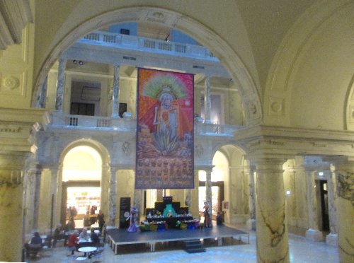 Weltmuseum Eingangshalle~1