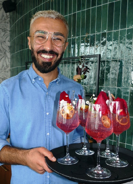 wasserturm eshan kasem mit bar botanic gin tonic foto andrea matzker p5180706