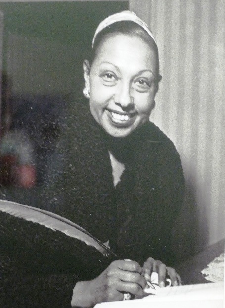 josephine baker 7 1956 in berlin foto andrea matzker p5300059