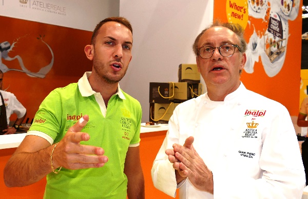 anuga 23 (7) inalpi simone und chef gian piero vivalda foto andrea matzker p5420836