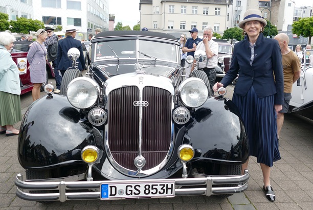 horch 3 ob henriette reker mit dem horch 853 sport cabriolet foto andrea matzker p5560340