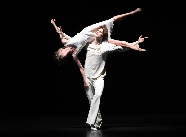 » STUTTGART/ Schauspielhaus/Ballett: NOVERRE: JUNGE CHOREOGRAPHEN ...