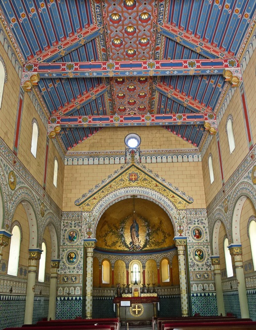 biarritz, die kapelle der kaiseirin eugénie im romanisch byzantinischen und hispano maurischen stil.