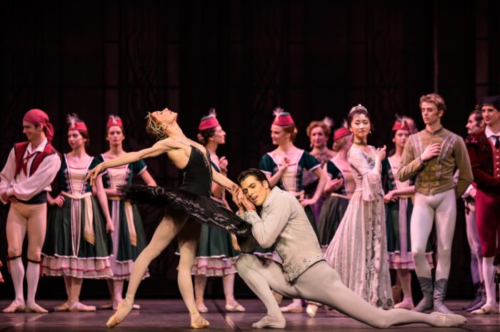 11 12 sbb swan lake stage reh (c)serghei gherciu 150