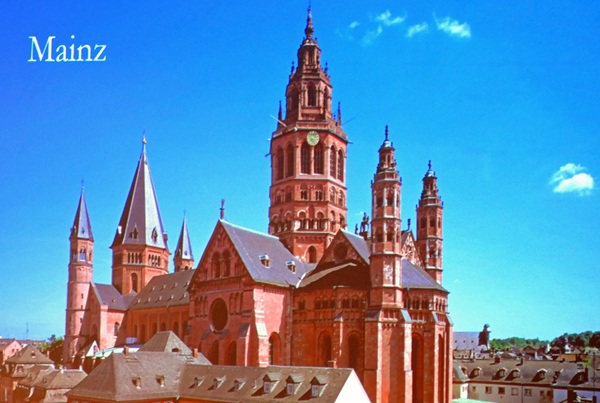 4 der mainzer dom (c) florian monheim repro von andrea matzker p5760145