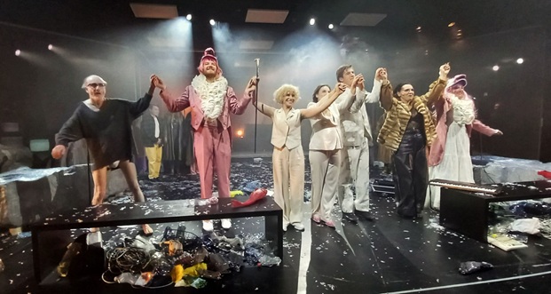 ae13 protagonisten applaus