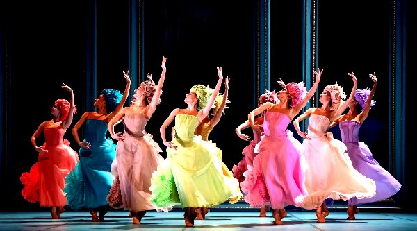 01 marieantoinette damenensemble cc foto ashleytaylor~1