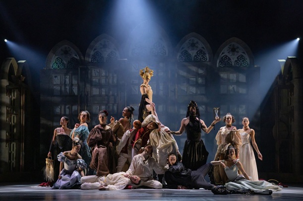 5 sidi larbi cherkaoui imperial ball (c) gregory batardon