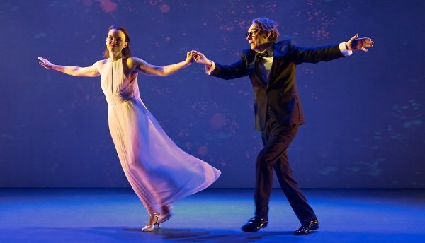 00 tanzstunde 466bed33tamzszene 81~1