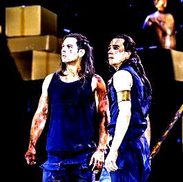 csm 12 tdj gi03 lgamesch enricoriethmueller als endiku minodreier als gilgamesch c rita cnewman dcd3333b73