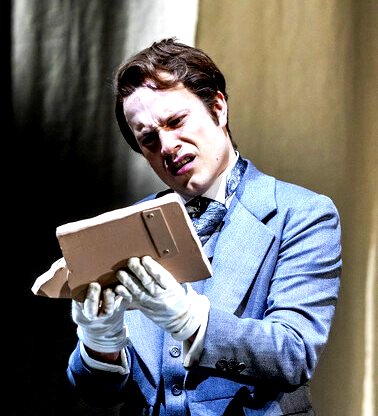 csm 2 tdj02 gilgamesch jonasgraber als georgesmith 0066 c sophiemenegalcdo c3f0ead4bb