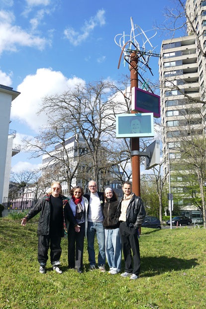 ha schult und die luis paulo stiftung am kunstwerk hope foto andrea matzker p5840522